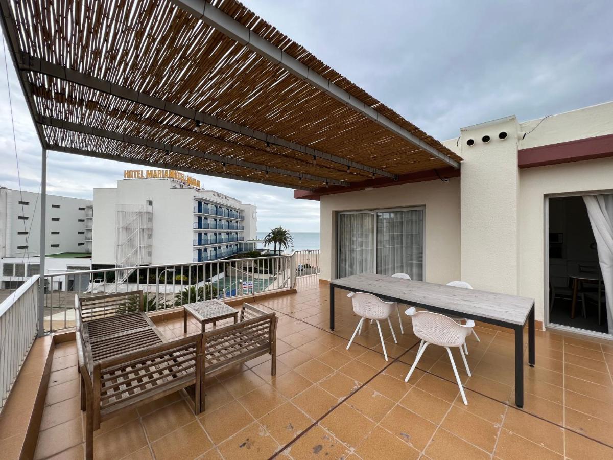 Beautiful Loft, Huge Sunny Terrace, View Over The Beach And Sea روساس المظهر الخارجي الصورة